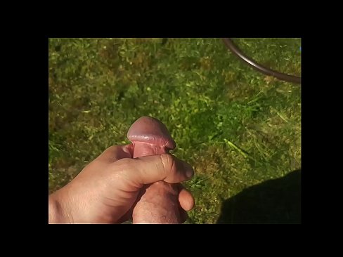 ❤️ Vruća zgodna jebe svoju ružičastu macu i svršava špricom u ljetnoj bašti ❌ Kvalitativna pornografija na bs.villagesexvideos.ru ️❤